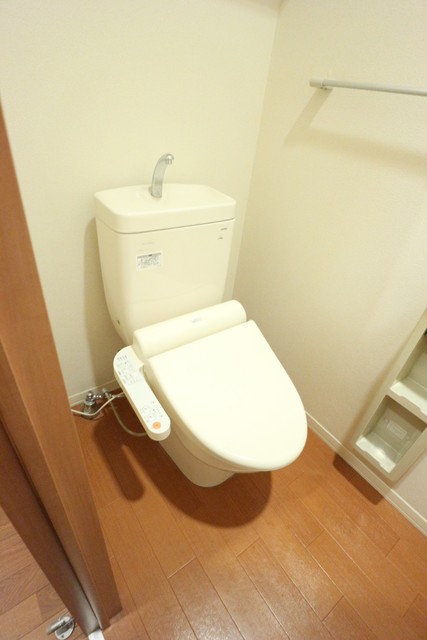 トイレ　※写真は他号室です