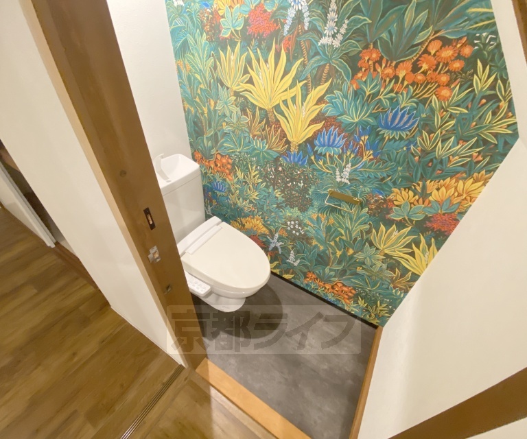 宇多野御池町貸家のトイレ写真