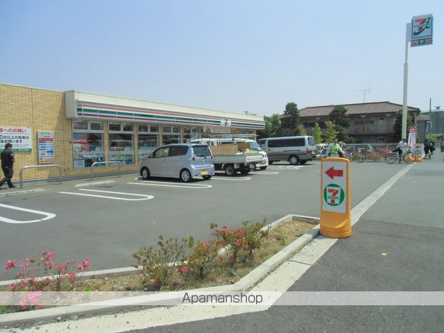 コンビニ　セブンイレブン（コンビニ）まで318m