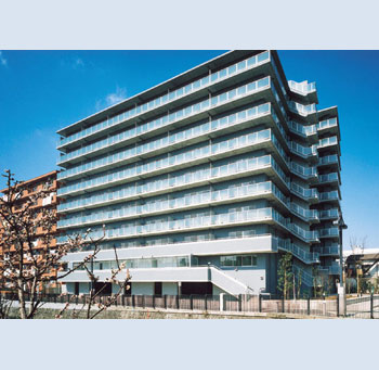建物外観　オートロック付のマンション