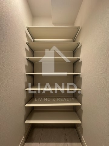 収納　シーズンフラッツ渡辺通