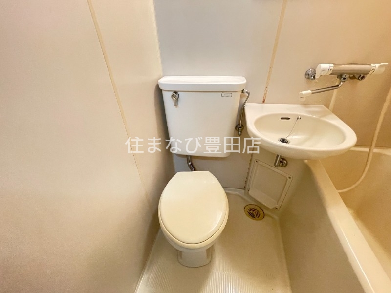トイレ　別部屋写真
