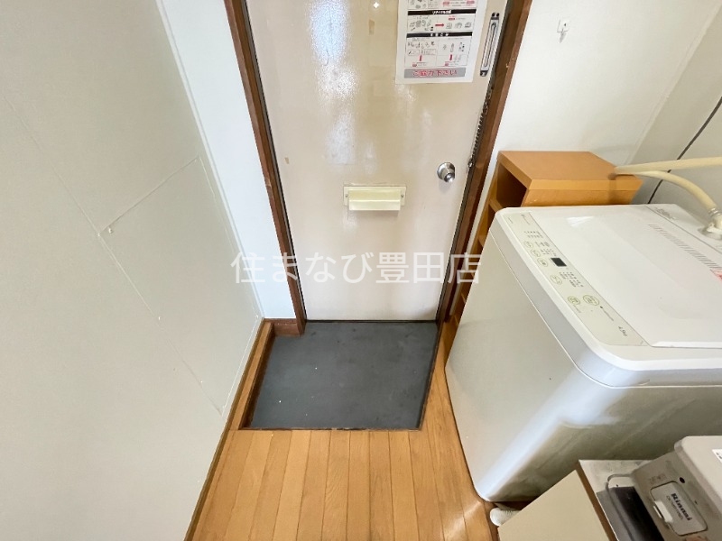 玄関　別部屋写真