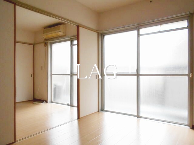 居室・リビング　洋室のお部屋です。