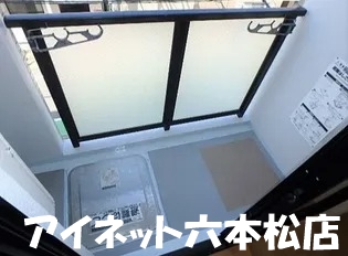 バルコニー　洗濯物はこちらへどうぞ。