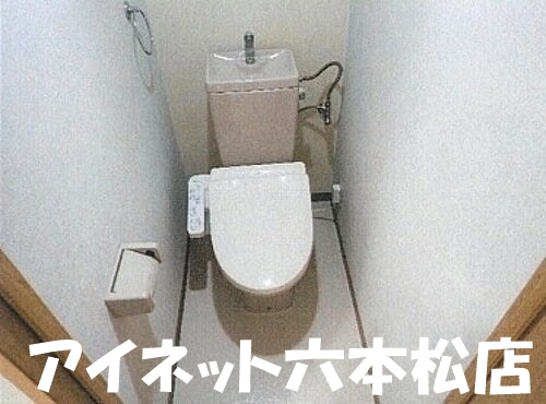 トイレ　落ち着く空間ですね。