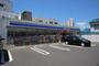 コンビニ　ローソン横須賀久里浜4丁目店（コンビニ）まで186m
