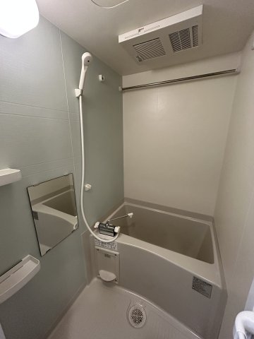バス・シャワールーム　日々の疲れを癒すお風呂付です
