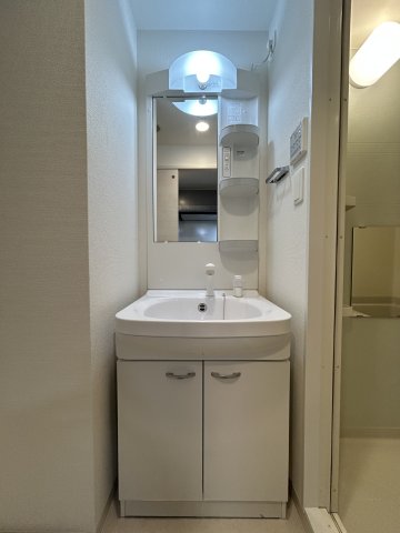 洗面設備　洗面所です