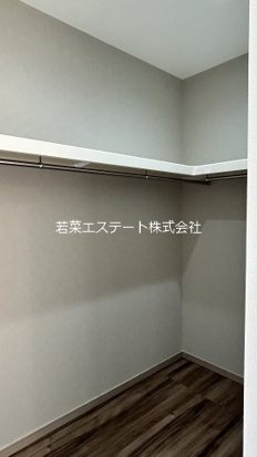 収納　写真は同型物件です。