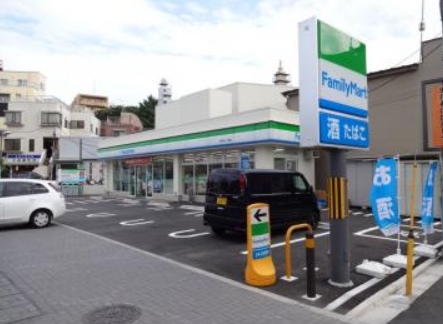 コンビニ　ファミリーマート南千住一丁目店（コンビニ）まで135m