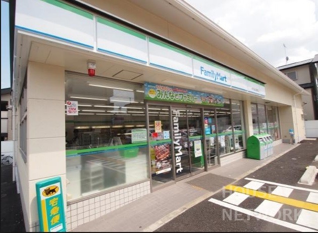 コンビニ　ファミリーマート　北山栗栖町店（コンビニ）まで400m