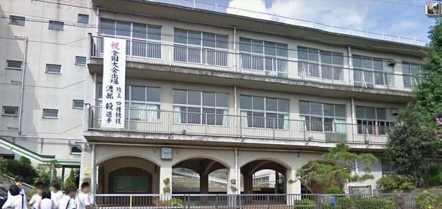 中学校　★★老松中学校（中学校）まで421m