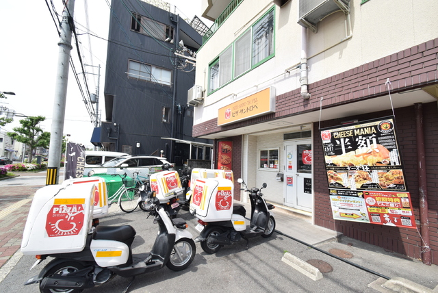 飲食店　ピザ・サントロペ　枚方店（飲食店）まで700m