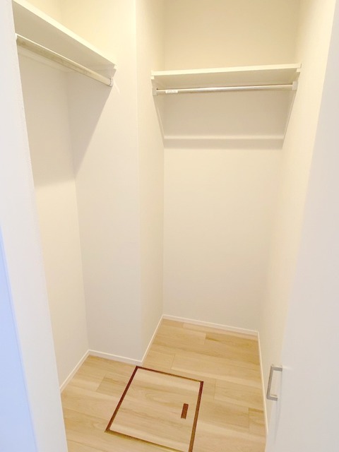 収納　ウォークインクローゼット