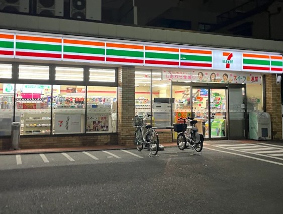 コンビニ　セブンイレブン 大田区西六郷2丁目店（コンビニ）まで239m