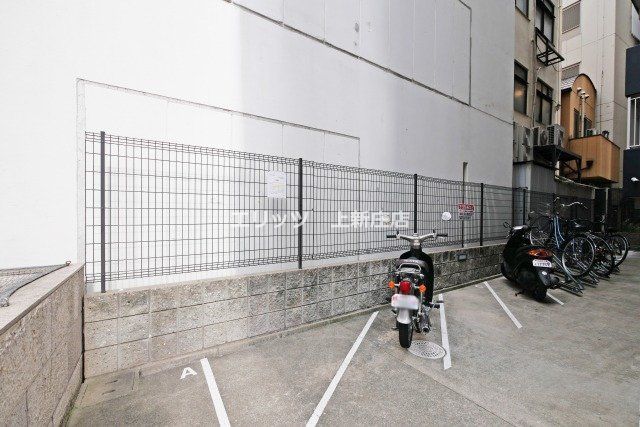 駐車場　駐輪場