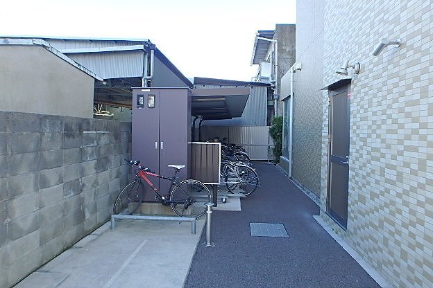 駐車場　駐輪場