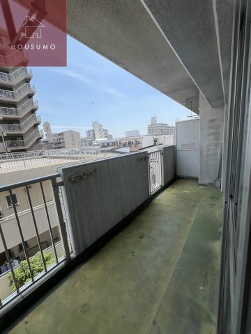 バルコニー　落ち着いた時間を過ごせるバルコニーです