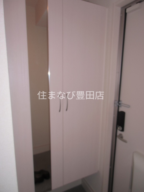 玄関　同型タイプ