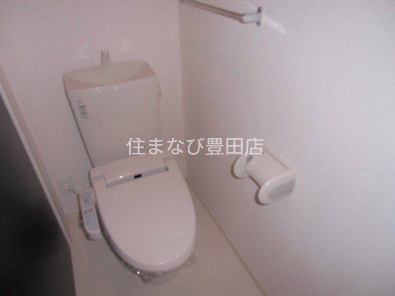 トイレ　同型タイプ