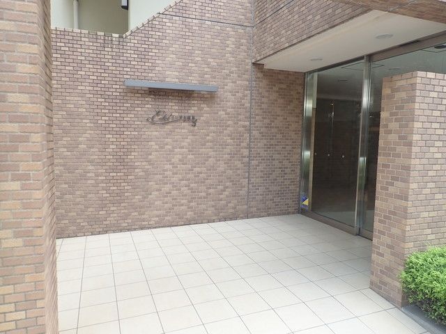 エントランス　★お問い合わせはタウンハウジングまで★