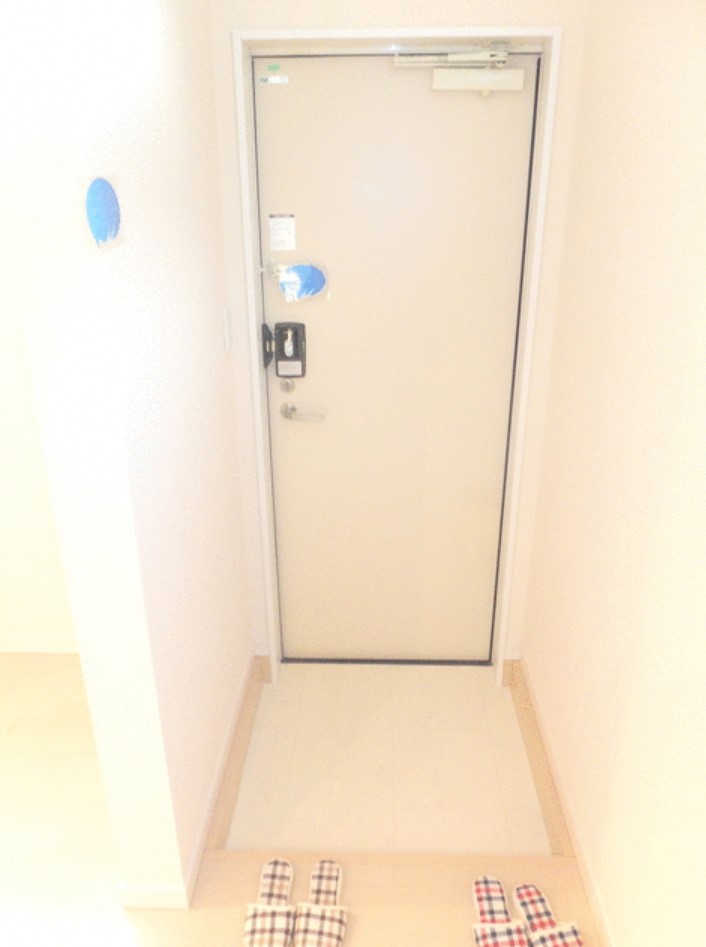玄関　※参考写真