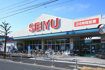 スーパー　西友 葛飾新宿店（スーパー）まで720m