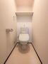 トイレ　トイレは温水洗浄便座を設置してあります。