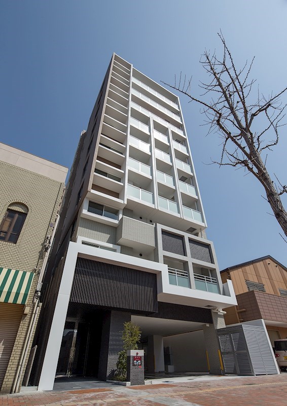 建物外観　戸畑区の浅生通に輝きを放つ高級賃貸です。