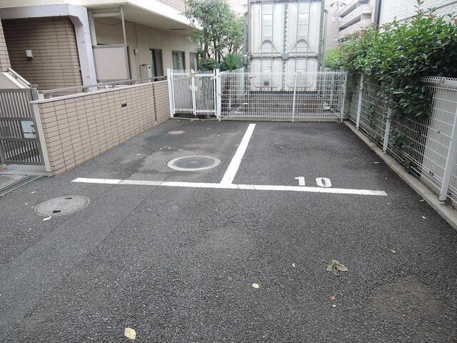 その他共有部分　駐車場?