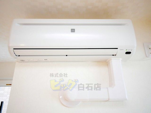 その他設備　夏も快適なエアコン付きです♪