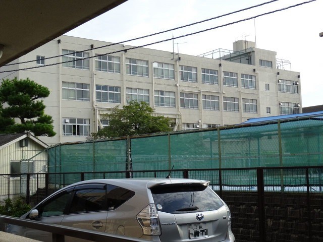 小学校　高槻市立清水小学校（小学校）まで399m