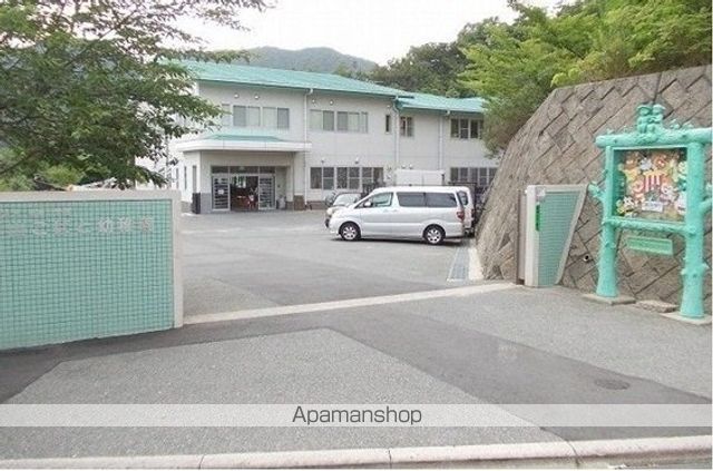 幼稚園・保育園　焼山こばと幼稚園（幼稚園・保育園）まで1900m