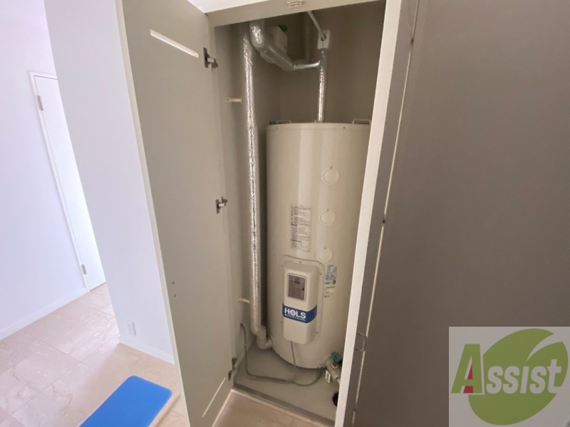 その他設備　電気温水器です。オール電化で安心ですね。