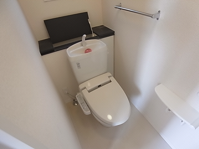 トイレ　落ち着いたトイレです