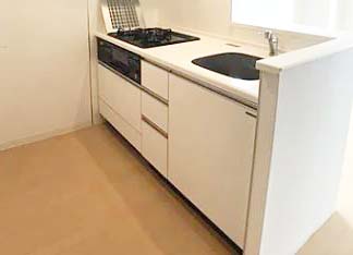 キッチン　★3口コンロ、グリル付きシステムキッチン★