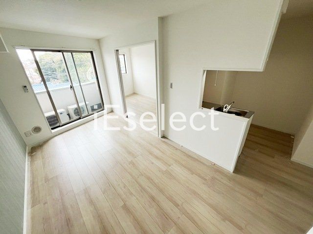 居室・リビング　家電置いてもゆったり過ごせます