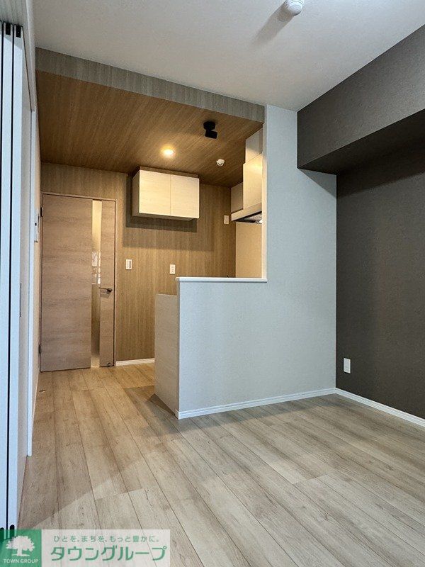 居室・リビング　※別部屋のお写真です。