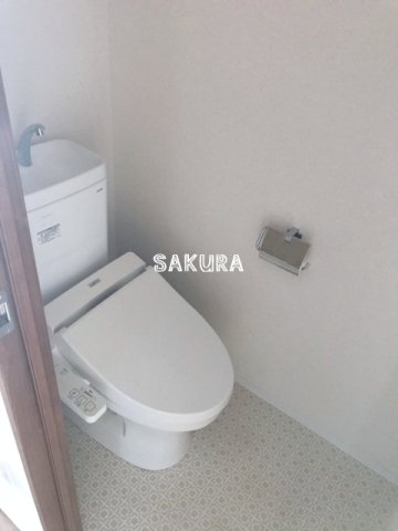トイレ　嬉しい温水洗浄便座♪