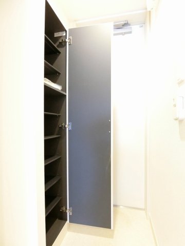 収納　シューズBOX