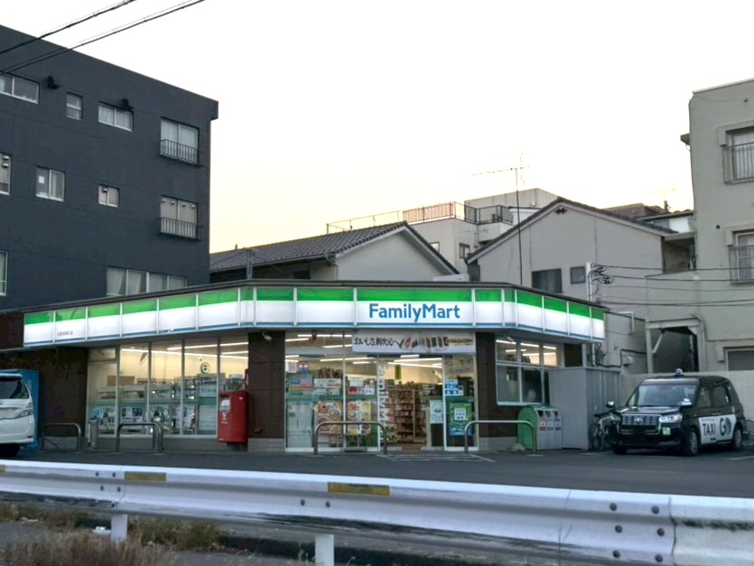 コンビニ　ファミリーマート大宮浅間町店（コンビニ）まで473m