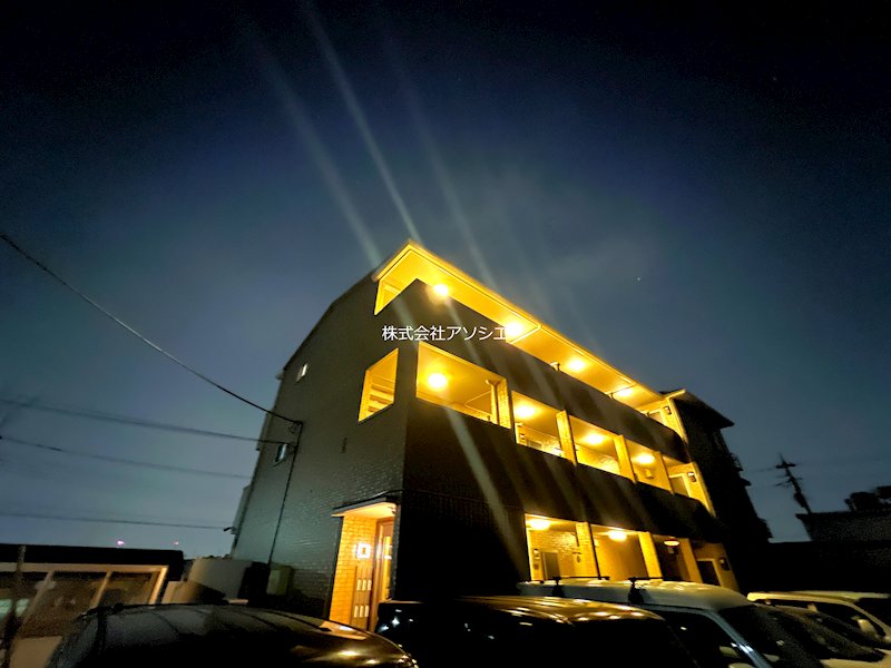 建物外観　レジデンス三郷　I号館のご紹介は住まいの窓口　アソシエへお任