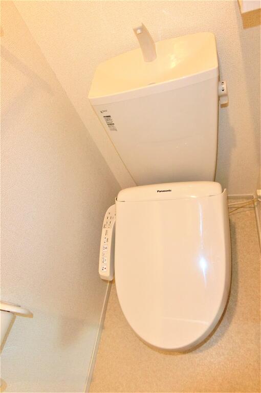トイレ　同型物件の写真