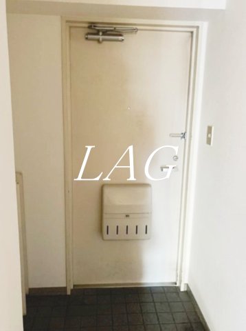 玄関　玄関です。