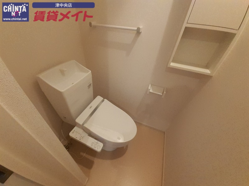 トイレ　同物件別室写真
