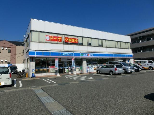 コンビニ　ローソン新潟駅南店（コンビニ）まで555m