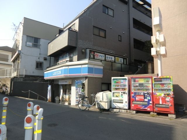 コンビニ　ローソン船橋東中山2丁目店（コンビニ）まで669m