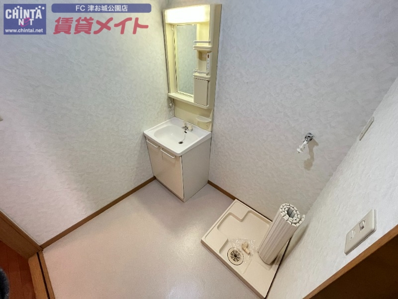 洗面設備　同型タイプ