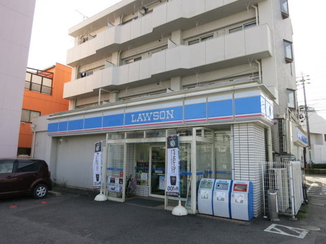 コンビニ　ローソン（コンビニ）まで700m